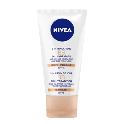 Afbeelding van Nivea Essentials BB Cream Light SPF 15 Dagcrème