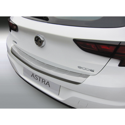 Afbeelding van RGM ABS Achterbumper beschermlijst passend voor Opel Astra K 5 deurs 10/2015 09/2021 excl. Turbo Zwart &#039;Ribbed&#039;