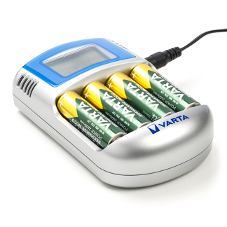 Afbeelding van Varta power lcd charger met 4x aa2600mah inclu./snellader 2 4 uur/12v lader inbegrepen 57070201451
