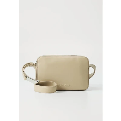 Afbeelding van Calvin Klein LOGO Camera BAG Schoudertas, Dames, Maat: One Size, Crockery