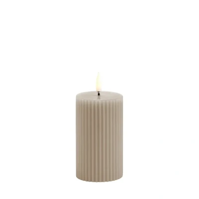 Afbeelding van Uyuni LED Rustieke Kaars grooved Zandsteen Smooth 5,8x10cm