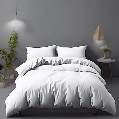 Afbeelding van LivinEase Geborstelde Microvezel 240x220 cm Dekbedovertreksets 100 GSM Wit Dekbedovertrek Met 2 Kussensloop (80x80cm) Hotelkwaliteit Hypoallergeen, Onderhoudsvriendelijk en Comfortabel