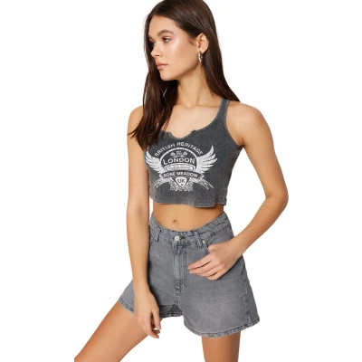 Afbeelding van Trendyol Zwarte City Boy Denim Shorts Met Hoge Taille Twoss23Sr00199