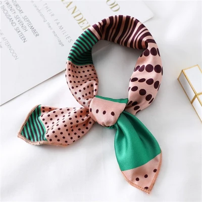 Afbeelding van Kleine Dames Sjaal Zijden Bandana Art Deco Roze Groen