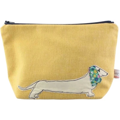 Afbeelding van Poppy Treffry Teckel Geborduurde Make up en Toilettas 28 x 22 cm