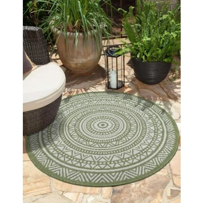 Afbeelding van the carpet Mistra robuust tapijt voor buiten, modern, weerbestendig en uv bestendig, balkon, terras serre, maar ook geschikt de keuken, plat geweven, groen, 120 x cm, rond