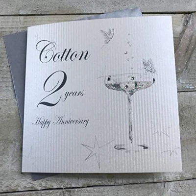 Afbeelding van WHITE COTTON CARDS BD102C Coupe Glas Gelukkige Verjaardag &#039;Katoen&#039; 2 Jaar Handgemaakte Kaart, Wit