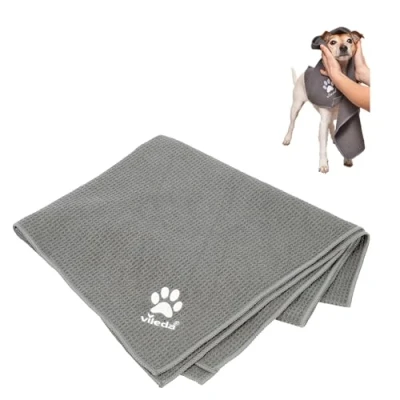 Afbeelding van Vileda Hondenhanddoek Pet Pro Microvezeldoek, absorberend en sneldrogend, geschikt voor honden katten, honingraatstructuur, super schoon voelt zacht aan Maat M