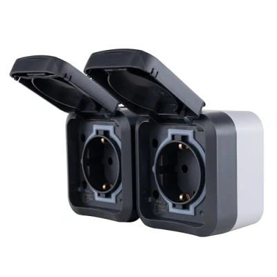 Afbeelding van REV 0004090400 Wandcontactdoos dubbel Compleet AquaStorm Lichtgrijs, Zwart