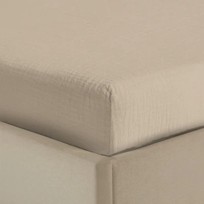 Afbeelding van Hoeslaken Mousseline Taupe Y not Bestel gemakkelijk online 140x200+30cm