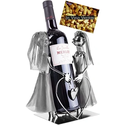 Afbeelding van BRUBAKER Wijnfles Houder Bruidspaar Vrouw + Decoratief Object Metalen met Wenskaart voor Huwelijkscadeau Flessenhouder Wijn Geschenk Wijnrek