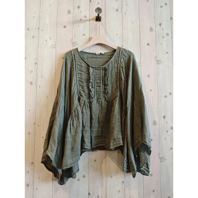 Afbeelding van Linnen boho top met vlinder mouwen broderie voor kant oversized korte blouse MILITAIR GROEN