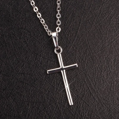 Afbeelding van Ketting met kruisje zilverkleur