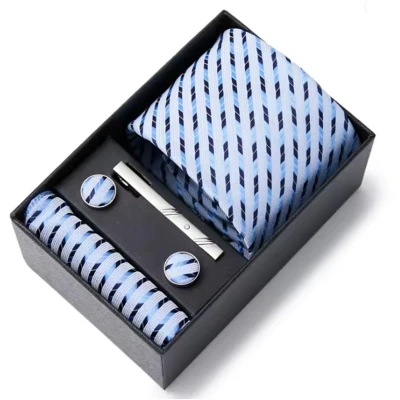 Afbeelding van Actie4you® Luxe Stropdas Set Met Manchetknopen en Pochet Dasspeld Geschenkdoos 4 Delig Blauw lijnen