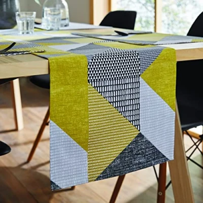 Afbeelding van Catherine Lansfield Dining Larsson Geo Katoen 33x220 cm Tafelloper Okergeel