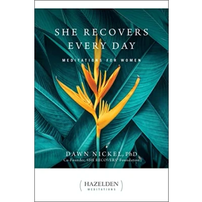 Afbeelding van She Recovers Every Day: Daily Meditations for Women in Recovery