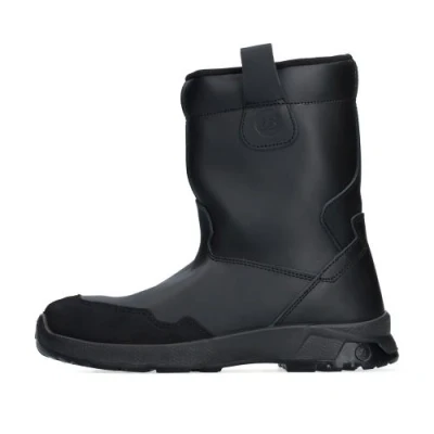 Afbeelding van Werklaarzen merk Bata model Summ Boot Black Winter veiligheidsklasse S3
