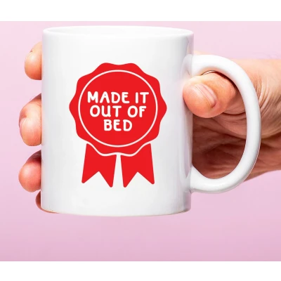 Afbeelding van Mok Made It Out Of Bed van Cadeau