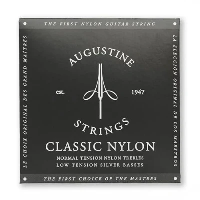 Afbeelding van Augustine Klassieke Gitaarsnaren Classic Black Label normale spanning set normaal/laag
