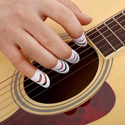 Afbeelding van Fingerpicks Thumbpicks beschermingsset kunststof voor gitaar, bas, ukelele mandoline 4 stuks