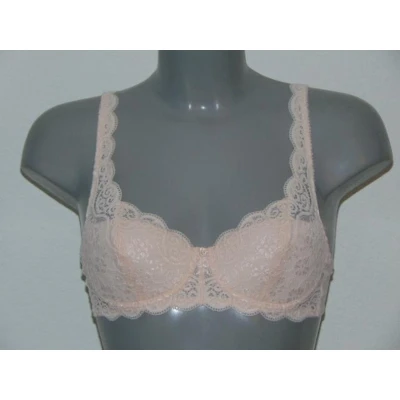 Afbeelding van Triumph Amourette Roze Voorgevormde bh Maat: 80C