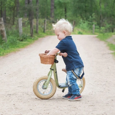Afbeelding van Bandits &amp; Angels loopfiets Starter retro groen met mandje 2 jaar jongens en meisjes metaal