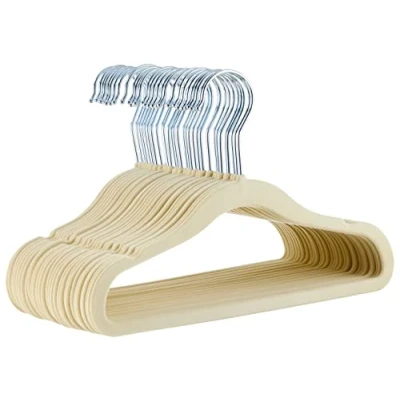 Afbeelding van Amazon Basics Kids Fluwelen, slipvaste kleerhangers voor baby&#039;s en peuters, 29,5 cm, 30 stuks, beige
