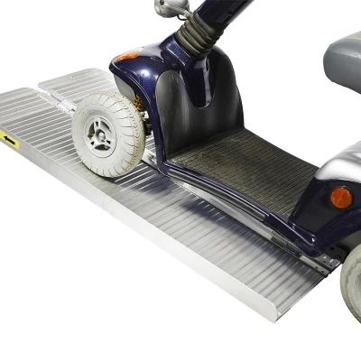 Afbeelding van Datona Oprijplaat Scootmobiel 120 Cm Opvouwbaar (120 x 70 8 cm)