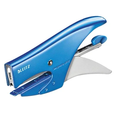 Afbeelding van Leitz Niettang, 15 Vellen, Ergonomisch Metalen Behuizing, Nietjes Meegeleverd, 55312036 Metallic Blauw