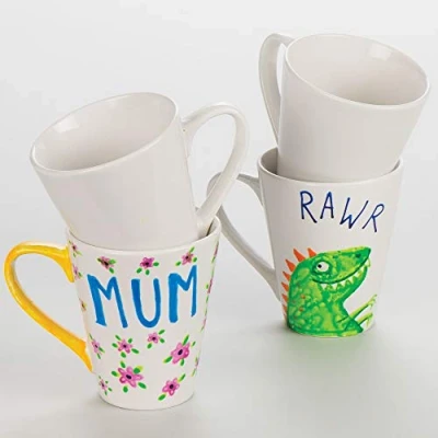 Afbeelding van Baker Ross Grote porseleinen bekers (4 stuks) voor kinderen om te beschilderen.