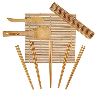 Afbeelding van BlauKe® Bamboe Sushi Maken Kit met 2 Rolmatten van Bamboe, 5 Paar Eetstokjes, 1 Rijstpeddel en Rijststrooier Set voor Beginners Rolling Mats
