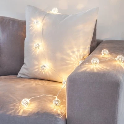 Afbeelding van Lights4fun 16 LED kerstverlichting Marokkaanse zilveren bol 24V parelwit