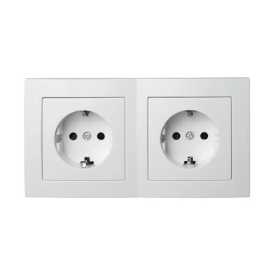Afbeelding van McPower Flair Beginner 2S Profi Stopcontactenset, 3 delig, stopcontacten met kinderbeveiliging, wit, mat