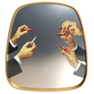 Afbeelding van Seletti Mirror Gold frame spiegel 54x59 Lipstick