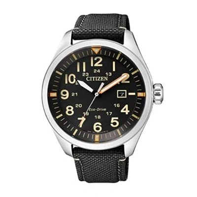 Afbeelding van Citizen Heren analoog kwarts Eco Drive horloge Aviator met nylon armband, zwart, Sport