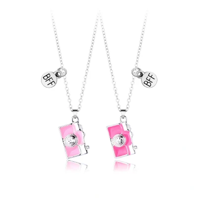Afbeelding van Bixorp Friends BFF Ketting voor 2 met Roze Cameras Zilverkleurig Vriendschapsketting Twee Helften Best Vriendschap Cadeau