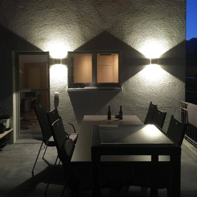 Afbeelding van Lucande Beton grijze LED buiten wandlamp Riak