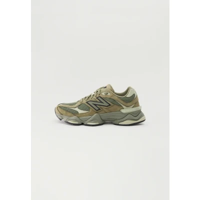 Afbeelding van New Balance 9060 Unisex Sneakers laag, Maat: 37, Dark olivine Leer en textiel