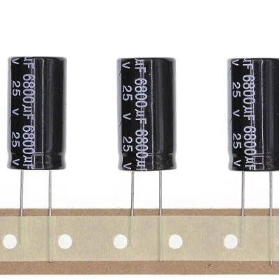 Afbeelding van 10 stuks 25 V 6800UF elektrolytische condensator van aluminium, plug in, 16 x 30 mm, mm