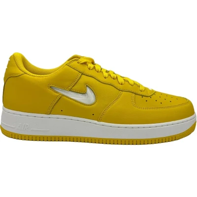 Afbeelding van Nike Air Force 1 Low Retro Sneakers Geel Maat 39