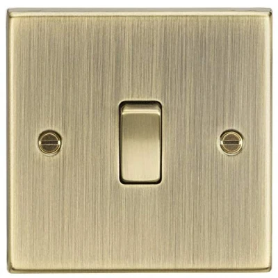 Afbeelding van Knightsbridge CS834AB Vierkante Rand Antiek Messing 20A 1G DP Schakelaar, 230 V