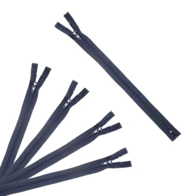 Afbeelding van Trimz 60cm ( 23&quot;) Navy one Way end Stop Zip met 4mm Tanden x 5st, Polyester, 60 cm