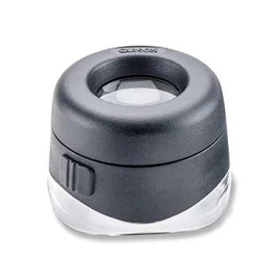 Afbeelding van Carson VersaLoupe LED 10x statiefloep met scherpstelling en verlichting (LH 50)
