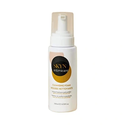 Afbeelding van SKYN Intimicare: Intiem reinigingsschuim voor haar (200 ml) vrouwen dat vocht en geurtjes controleert. pH gebalanceerd, dermatologisch getest