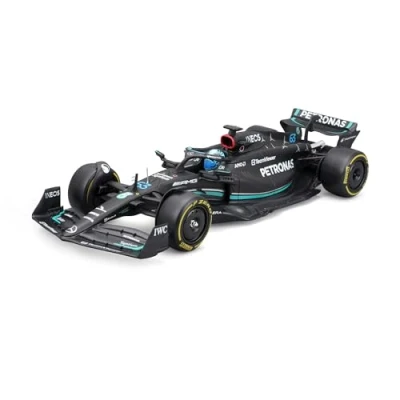 Afbeelding van Bburago 1/24 Racing 2023 Mercedes AMG F1 W14 E Performance met Hoofdtelefoon #Russell Nieuw 2024: Een nauwkeurige replica voor racefans, die de geest van competitie vastlegt