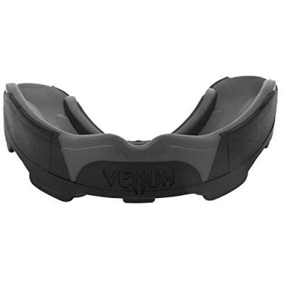 Afbeelding van Venum Predator Bitje/Gebitsbeschermer Zwart/Zwart