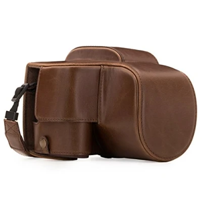 Afbeelding van MegaGear Panasonic Lumix DC FZ80, FZ82 Ever Ready lederen camera case met draagriem en batterijtoegang donkerbruin MG1224