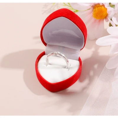 Afbeelding van Hartvormig sieradendoos Velvet Ringdoos Sieraden Gift Box Valentijnsdag Aanzoek Liefde Trouwring houder Huwelijk Ring Case Rood
