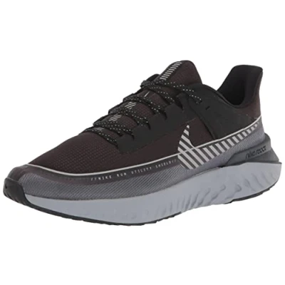 Afbeelding van nike legend react 2 shield in de kleur zwart.