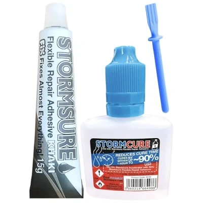 Afbeelding van Stormsure Flexibele reparatielijm 15 g kaki + 30 ml Stormcure Accelerator spatel reparatie in 1 uur